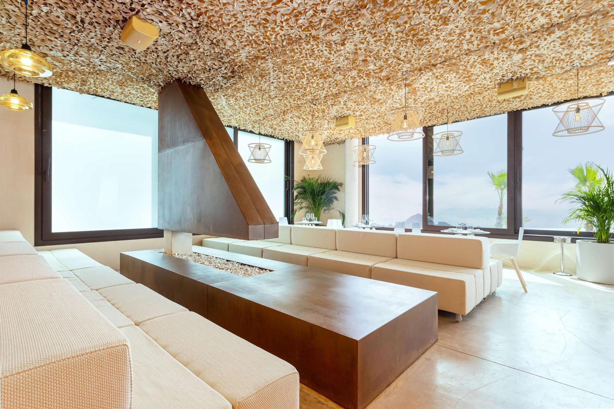 Ośrodek wypoczynkowy Higueron Curio Collection By Hilton (adults Only)